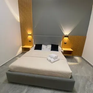 Apartament La Casa Della Stazione, La Spezia